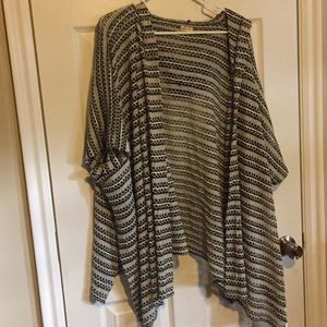 Black and white cardigan - one size